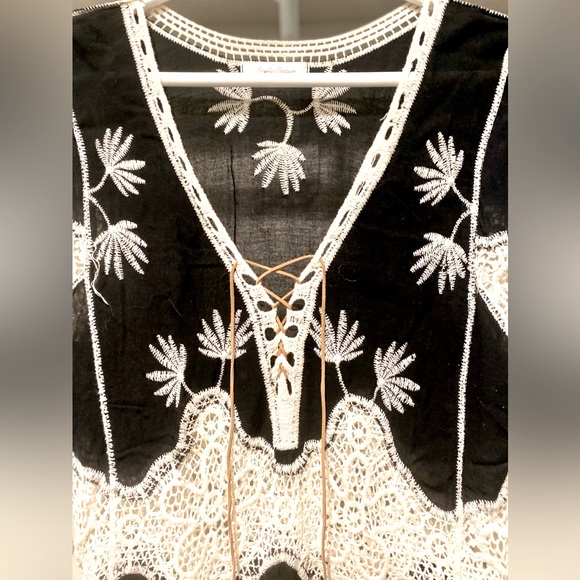 Simply Couture Boho Top - Picture 3 of 4